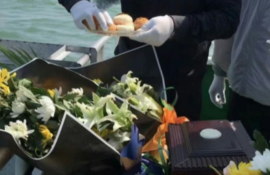 天津骨灰海撒现场布置