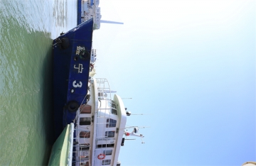 人死后骨灰撒到大海里好吗图片